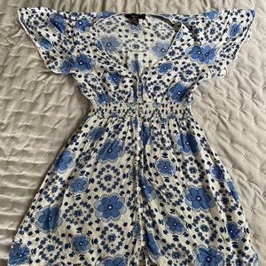 Forever 21 floral top